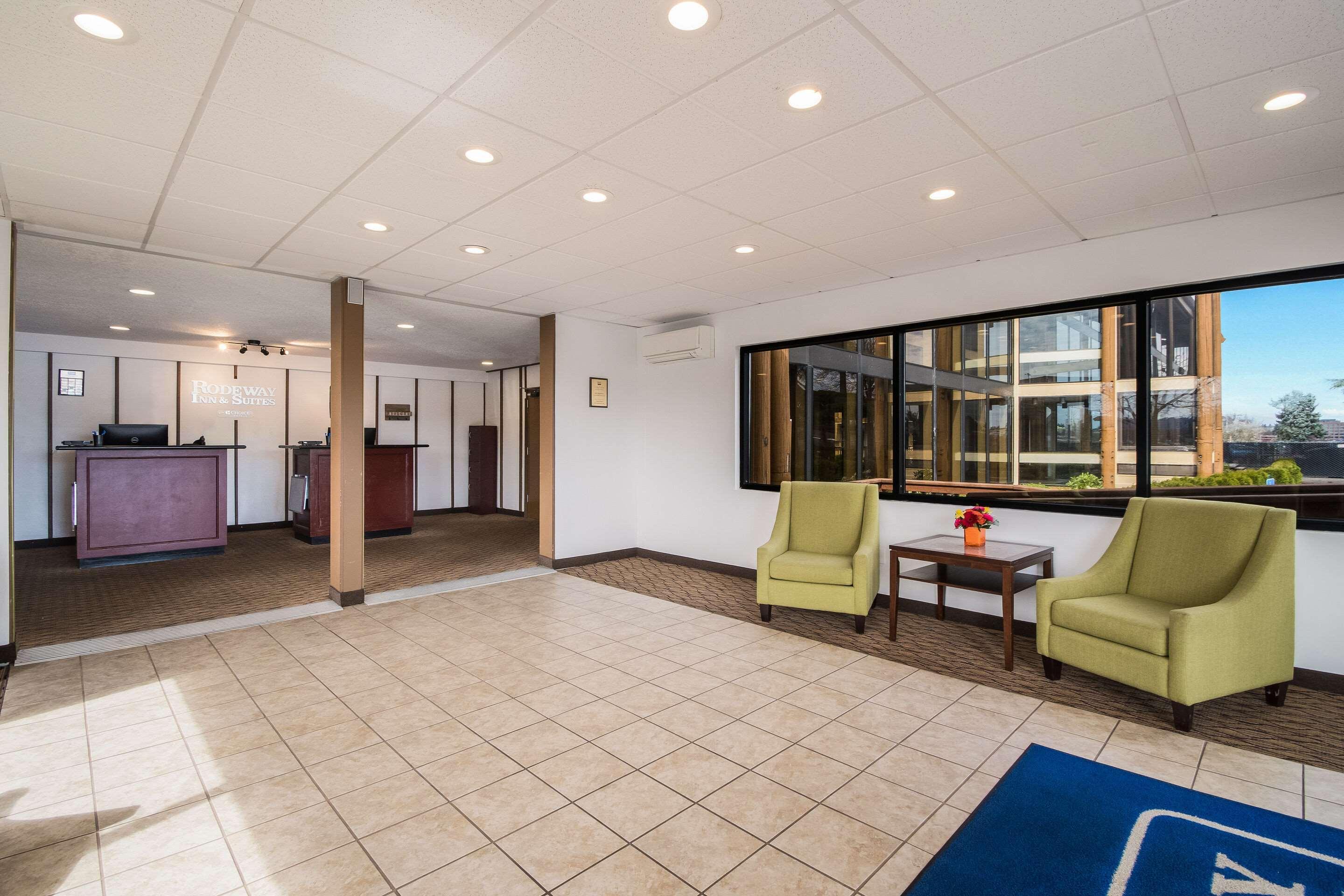 Rodeway Inn & Suites Portland - Jantzen Beach Luaran gambar