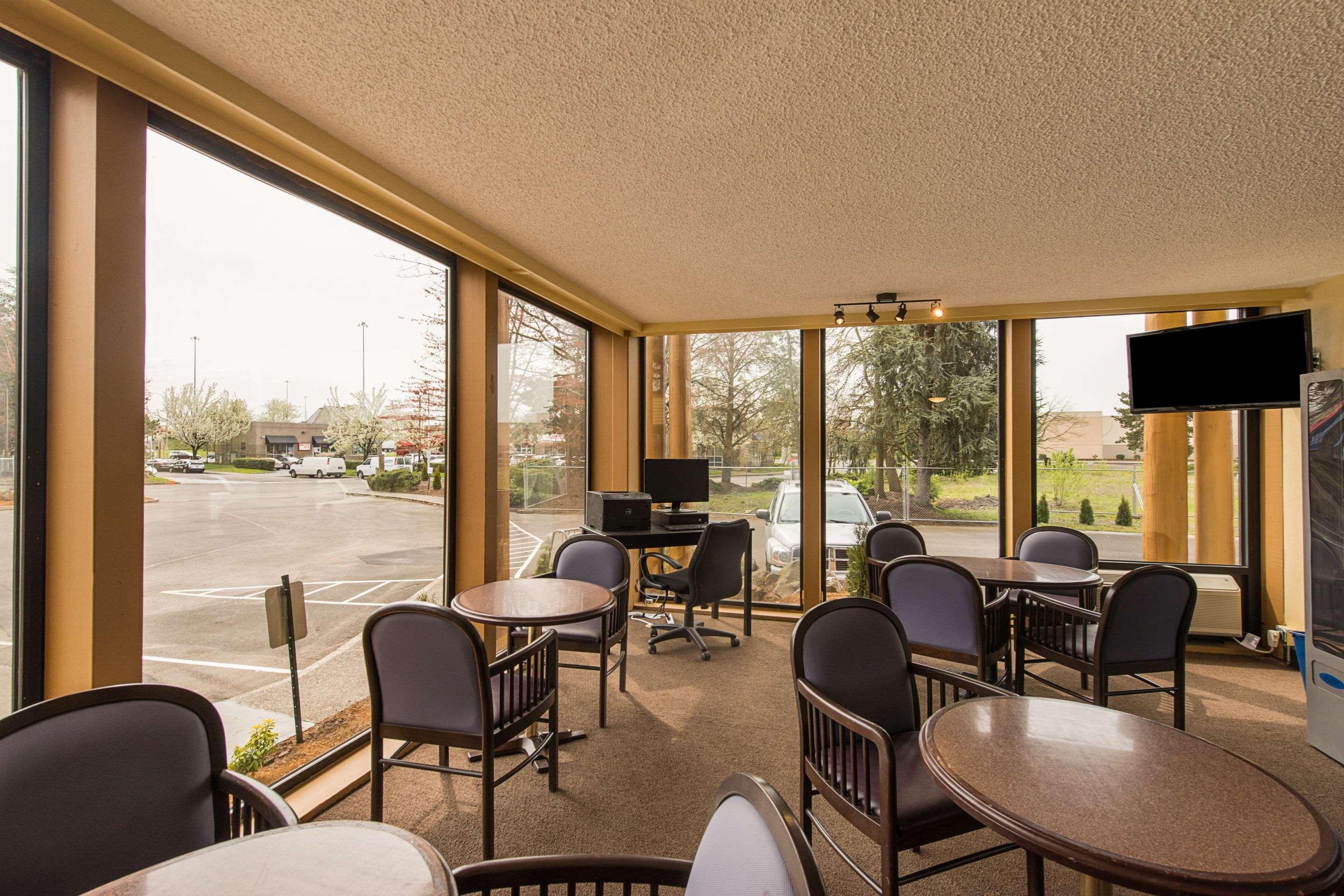 Rodeway Inn & Suites Portland - Jantzen Beach Luaran gambar