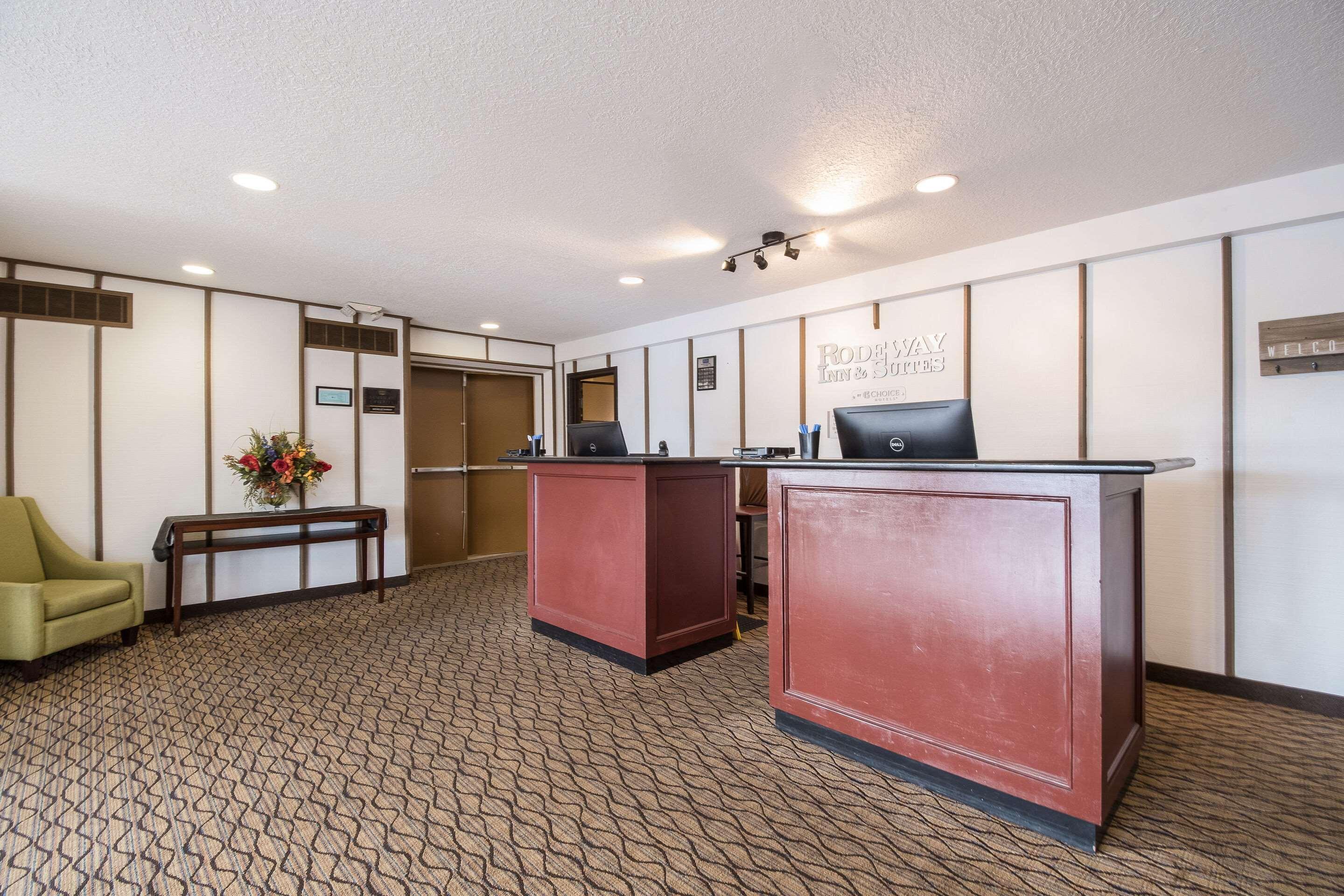 Rodeway Inn & Suites Portland - Jantzen Beach Luaran gambar